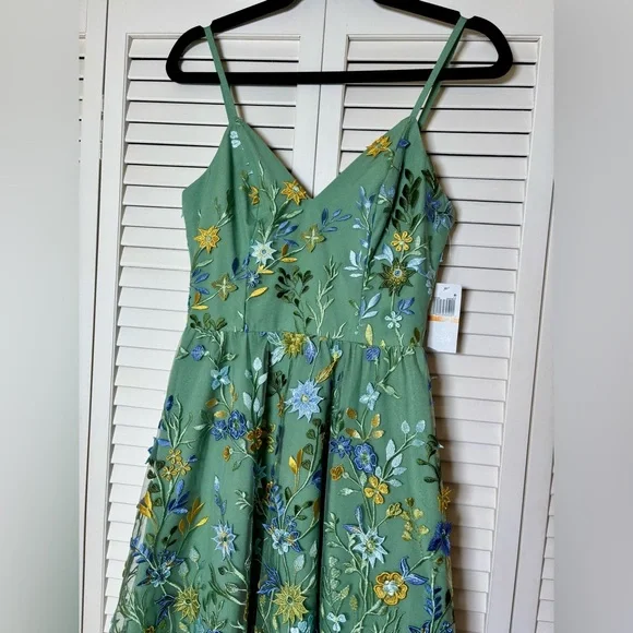NWT Dress The Population Maren Floral 3D Embroidered Cocktail Midi Dress S - Picture 6 of 9